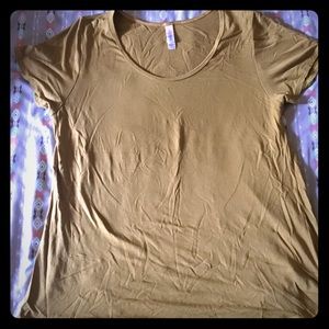 pre-loved LuLaRoe Classic T